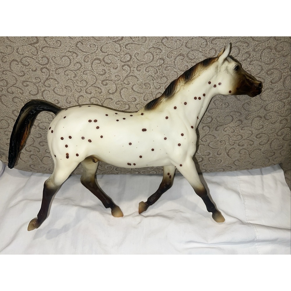 Breyer Appaloosa Model Horse Dots Brown Socks Trotting